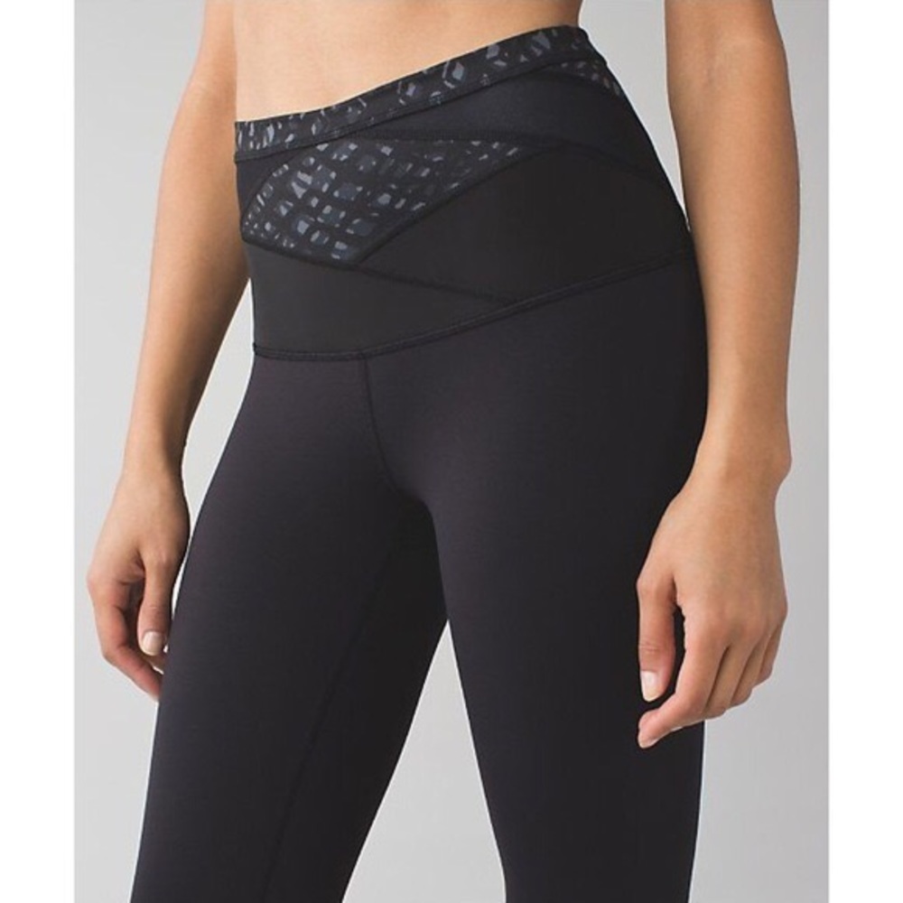 *RARE* Lululemon high waisted wunder under crop